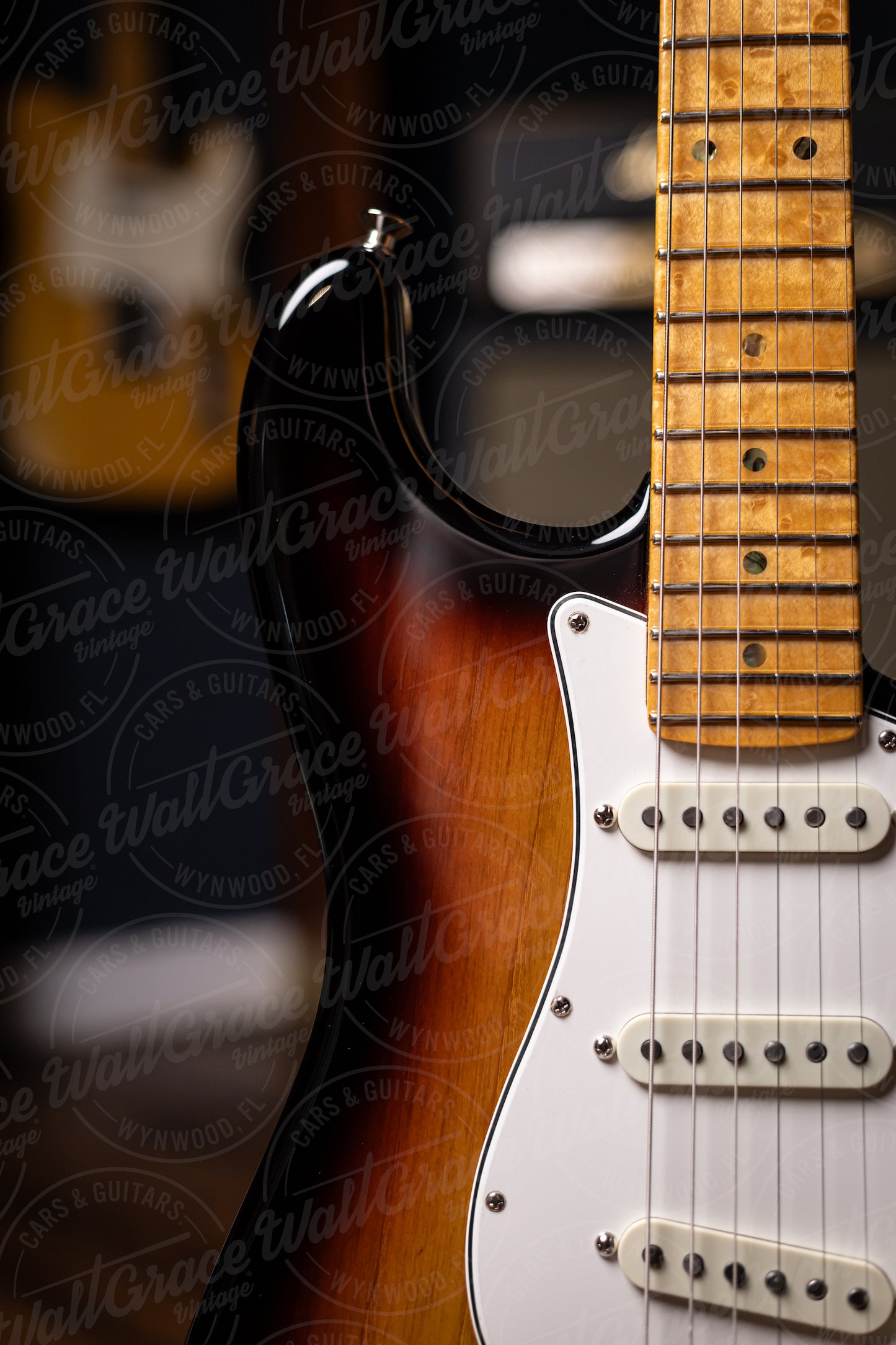 Fender American Custom Stratocaster Electric Guitar - Antique Burst