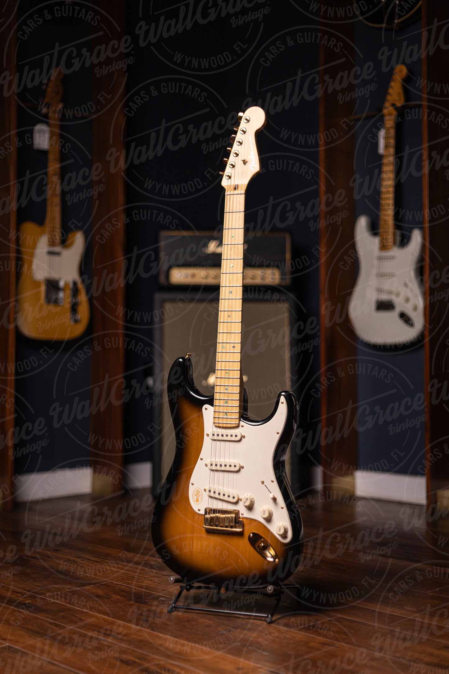 2004 Fender 50th Anniversary DLX Stratocaster Electric Guitar - Sunburst