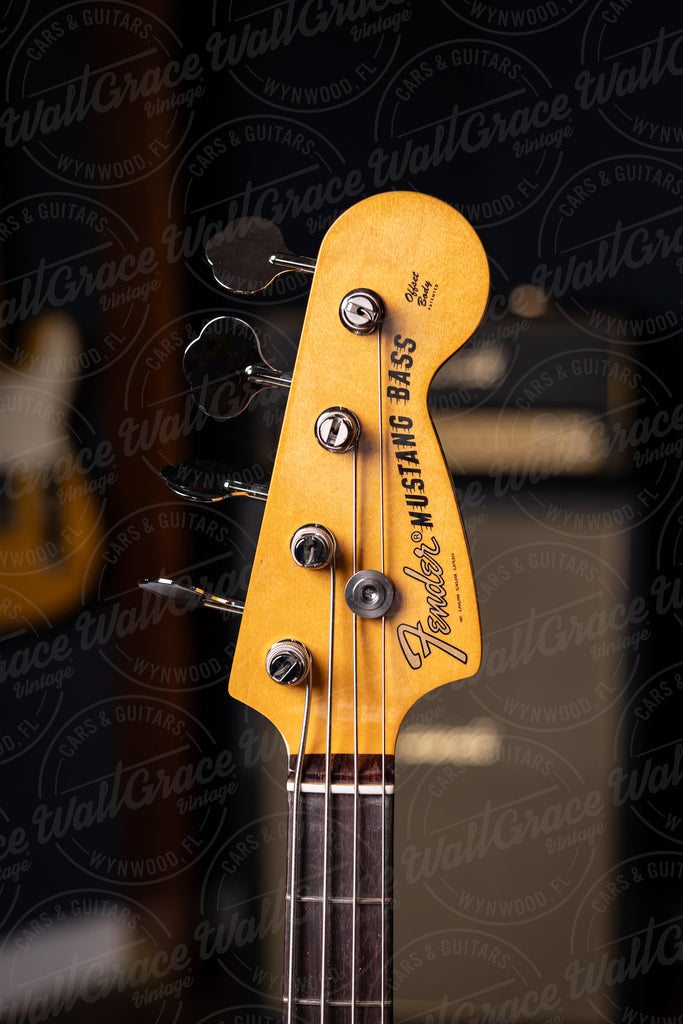 Fender Vintera II Mustang Bass - Competition Orange