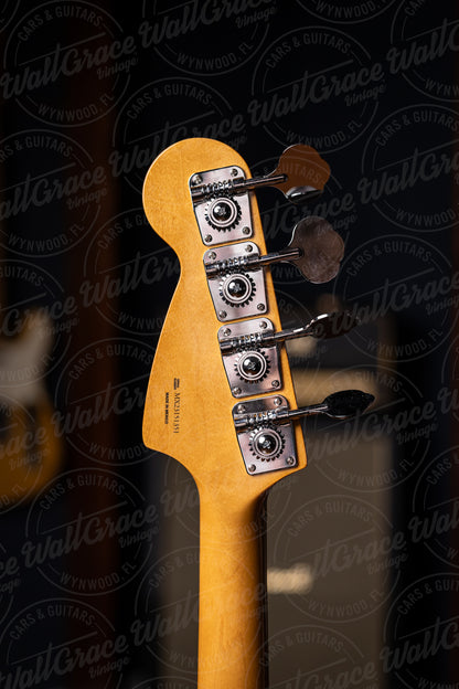 Fender Vintera II Mustang Bass - Competition Orange