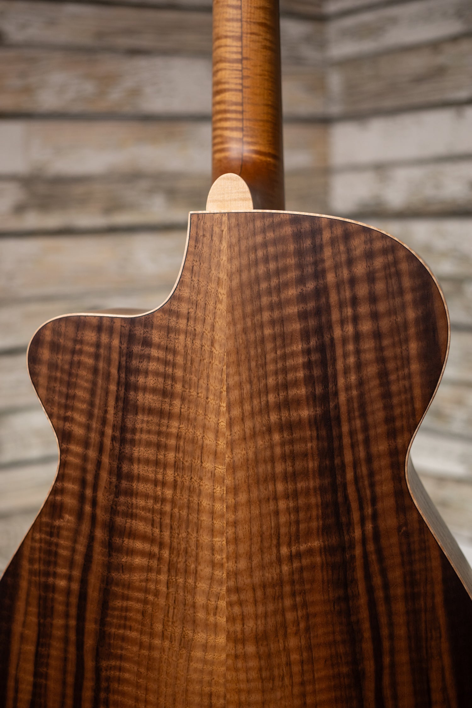 Donovan Leah Guitars Caroline Master Grade Cutaway Acoustic Guitar - Natural