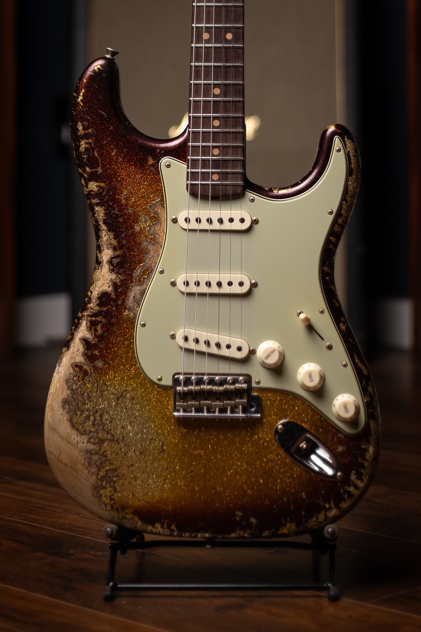 Fender Custom Shop 1963 Stratocaster Super Heavy Relic Super Faded Aged 3-Color Sunburst Sparkle