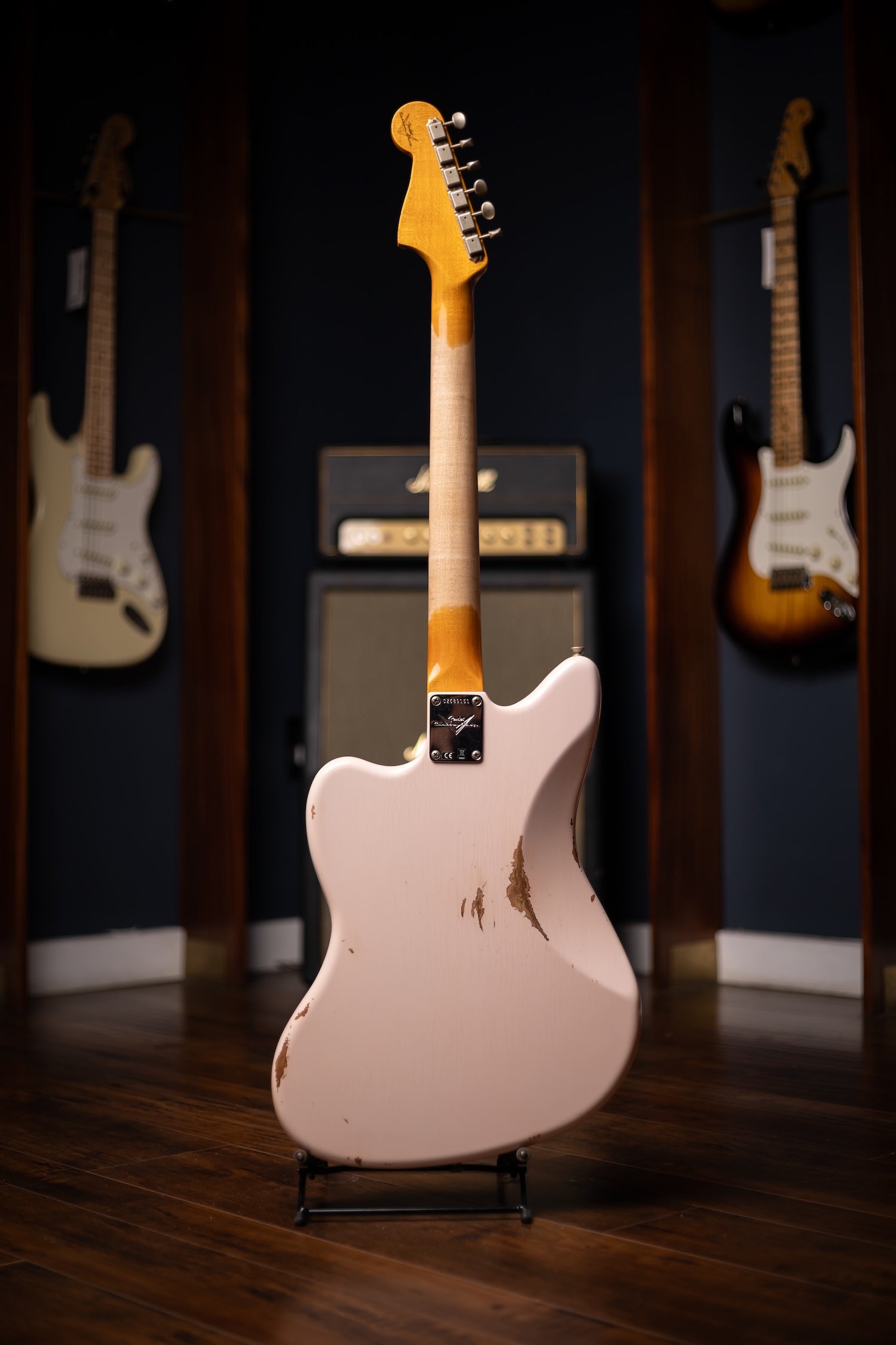 Fender Custom Shop 1963 Jazzmaster® Relic®, Rosewood Fingerboard Electric Guitar - Aged Shell Pink