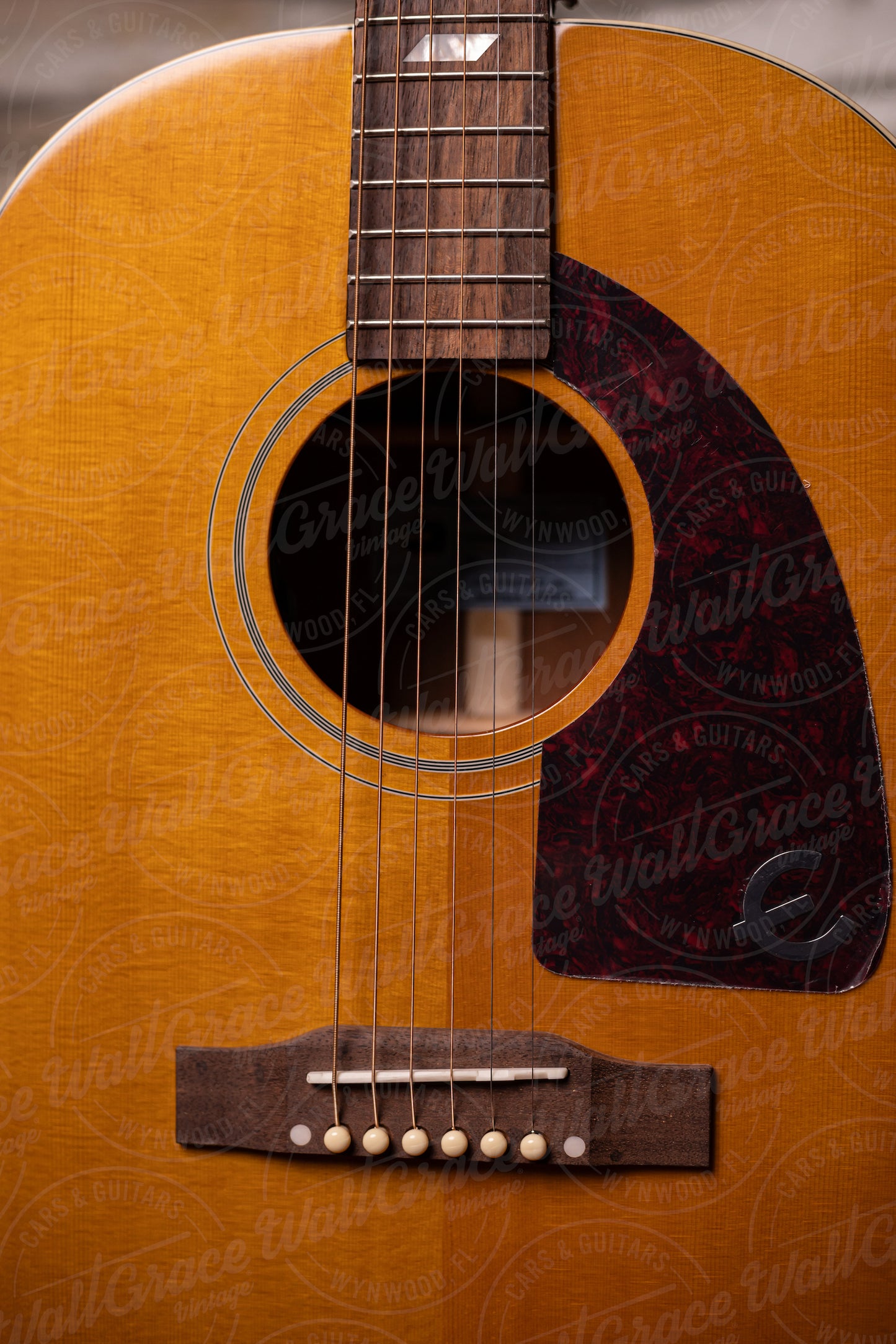 Epiphone Masterbilt Texan Acoustic-Electric Guitar - Antique Natural Aged Gloss