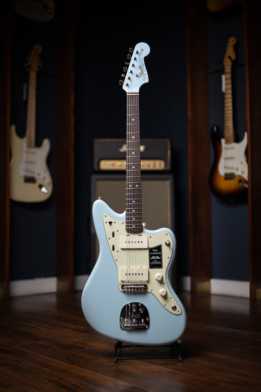 Fender Vintera III Mid '60s Jazzmaster - Sonic Blue