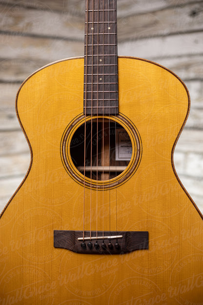 Bedell Bahia Orchestra Adirondack Spruce Brazilian Rosewood Acoustic Guitar - Natural