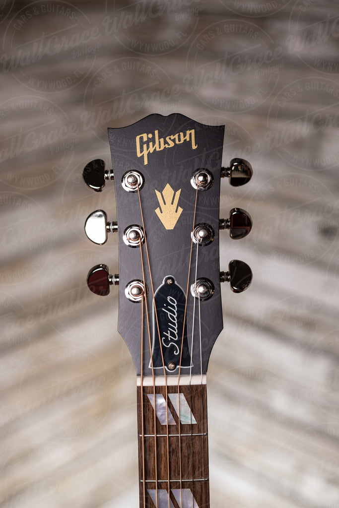Gibson Hummingbird Studio Walnut Acoustic Guitar - Satin Natural