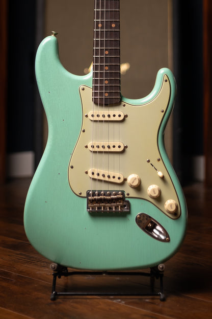 Fender 1959 Stratocaster® Journeyman Relic®  Electric Guitar - Faded Aged Sea Foam Green