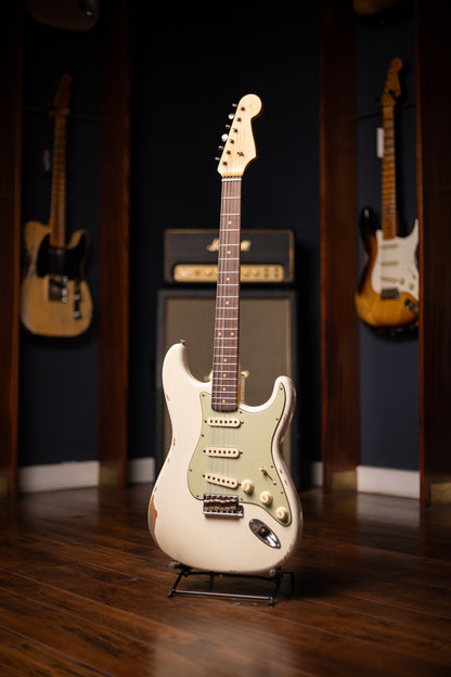 Fender 1962 Stratocaster® Relic® Electric Guitar - Aged Olympic White