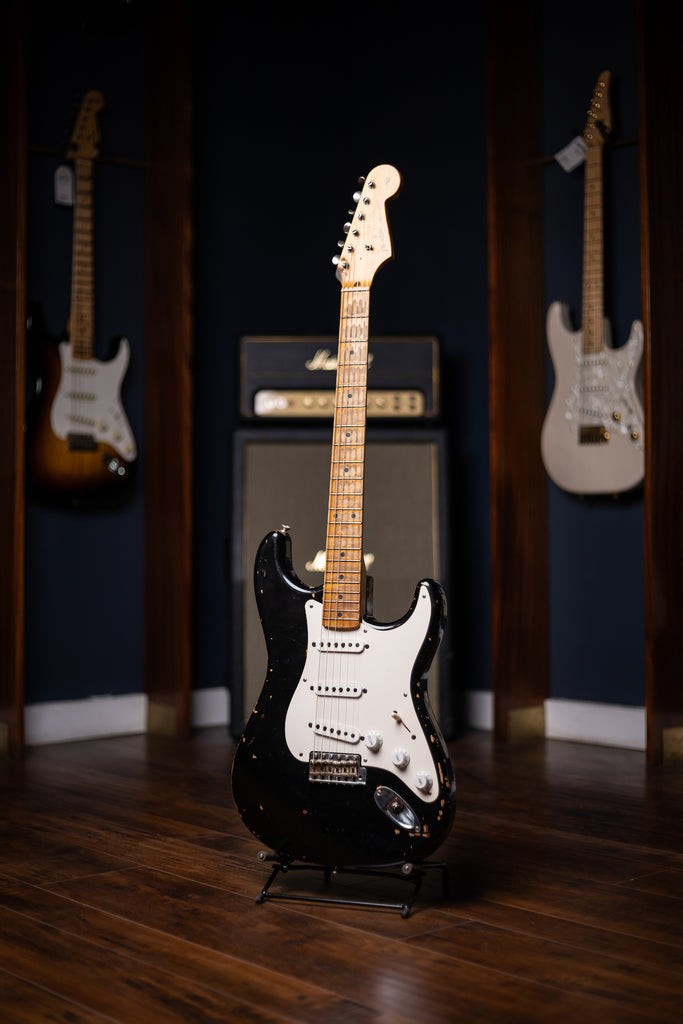 2005 Fender Custom Shop Eric Clapton Blackie Tribute Stratocaster Relic John English Masterbuilt Electric Guitar - Black