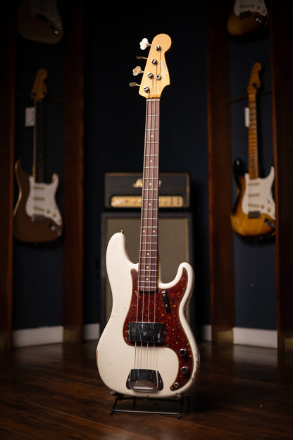 Fender 1960 Precision Bass® Relic®, Rosewood Fingerboard Electric Bass Guitar Super Faded Aged Olympic White