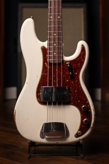 Fender 1960 Precision Bass® Relic®, Rosewood Fingerboard Electric Bass Guitar Super Faded Aged Olympic White
