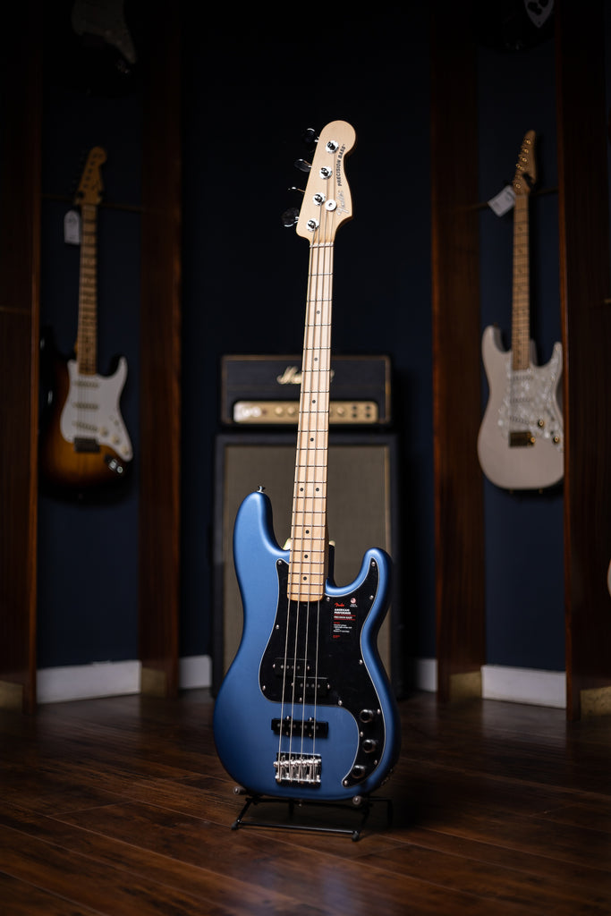 Fender American Performer Precision Bass - Satin Lake Placid Blue