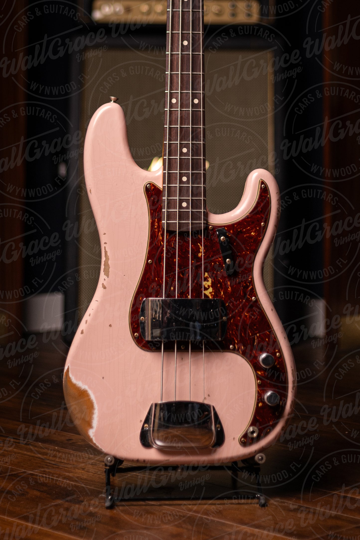 Fender Custom Shop '63 P-Bass Heavy Relic  - Shell Pink