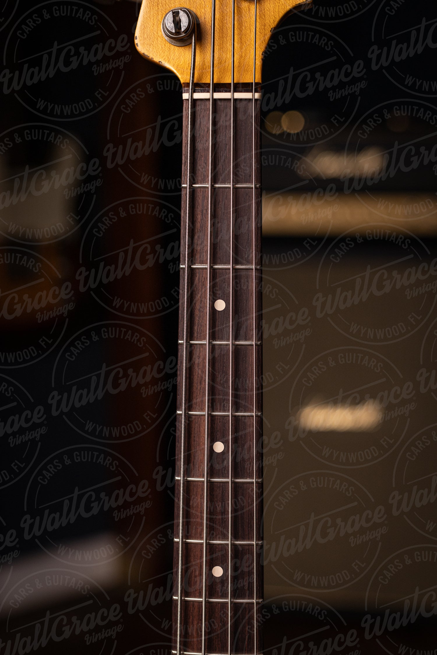 Fender Custom Shop '63 P-Bass Heavy Relic  - Shell Pink