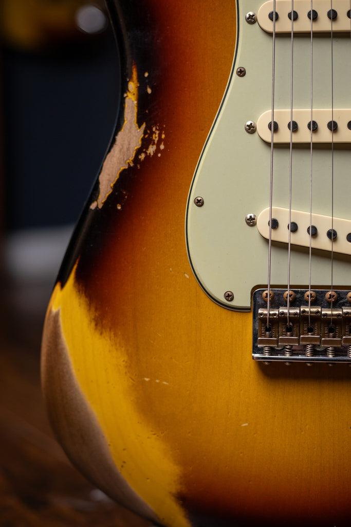 Fender Custom Shop Late 1962 Stratocaster Relic Closet Classic Electric Guitar - 3-Tone Sunburst