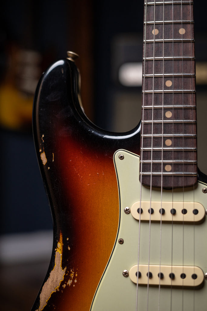 Fender Custom Shop Late 1962 Stratocaster Relic Closet Classic Electric Guitar - 3-Tone Sunburst