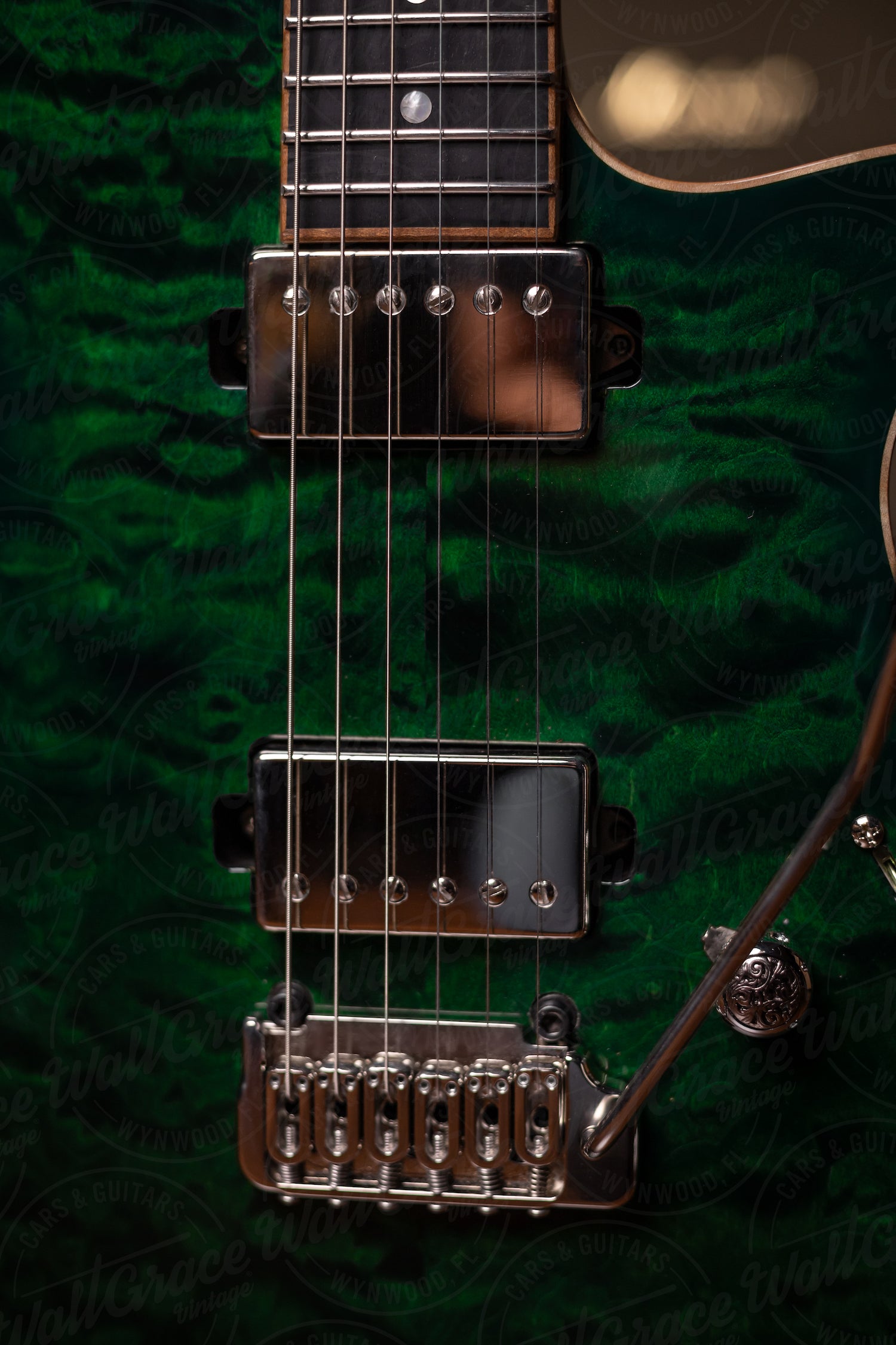 Carneglia Sublime Quilted Top Electric Guitar with Ebony Fretboard - Green Burst with Lambo Matte back