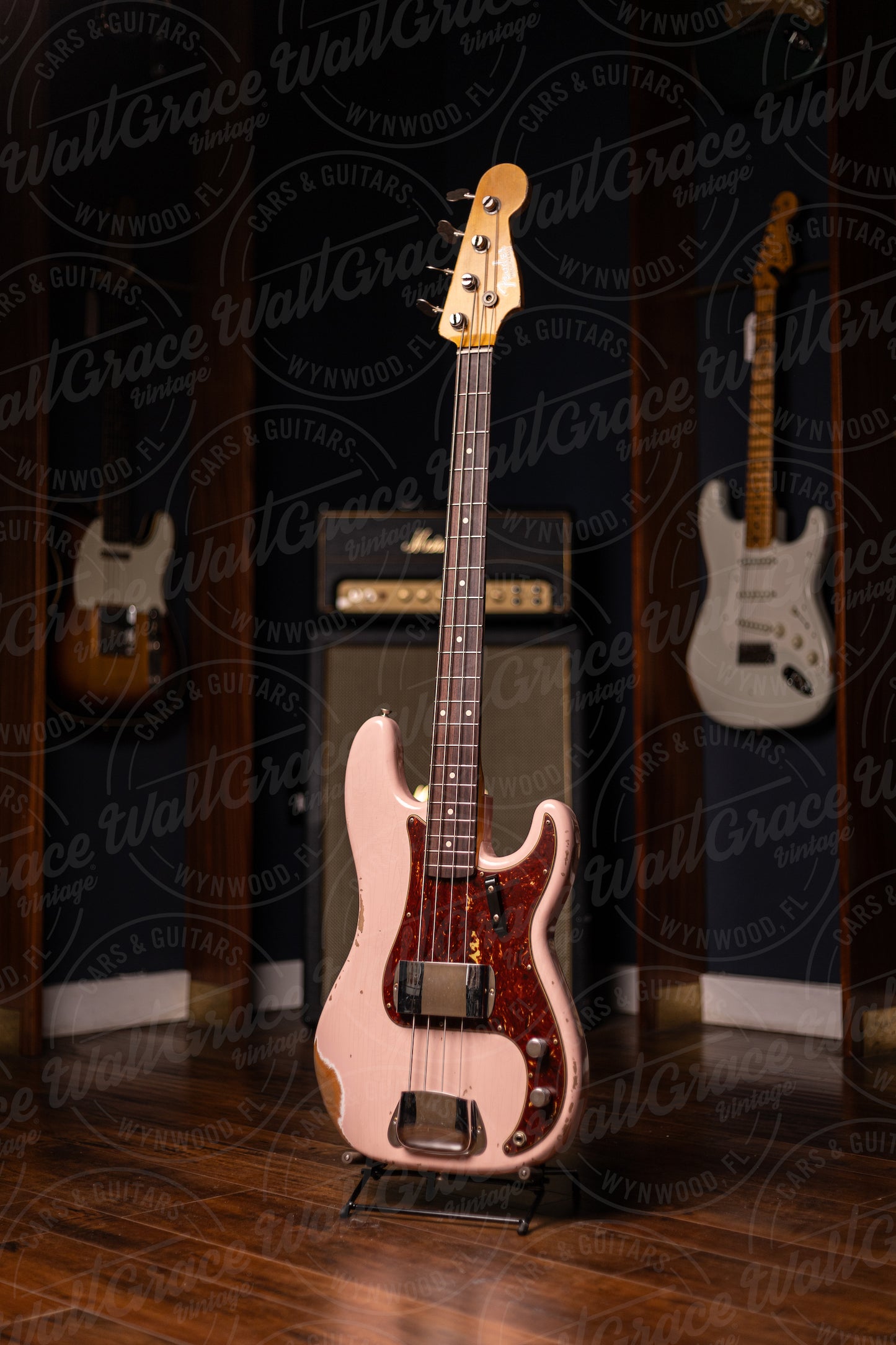 Fender Custom Shop '63 P-Bass Heavy Relic  - Shell Pink