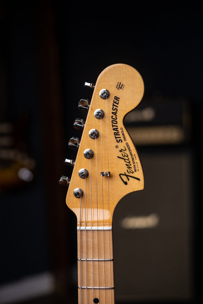 Fender Custom Shop 1968 Stratocaster Deluxe Closet Classic Electric Guitar - Aged Vintage White