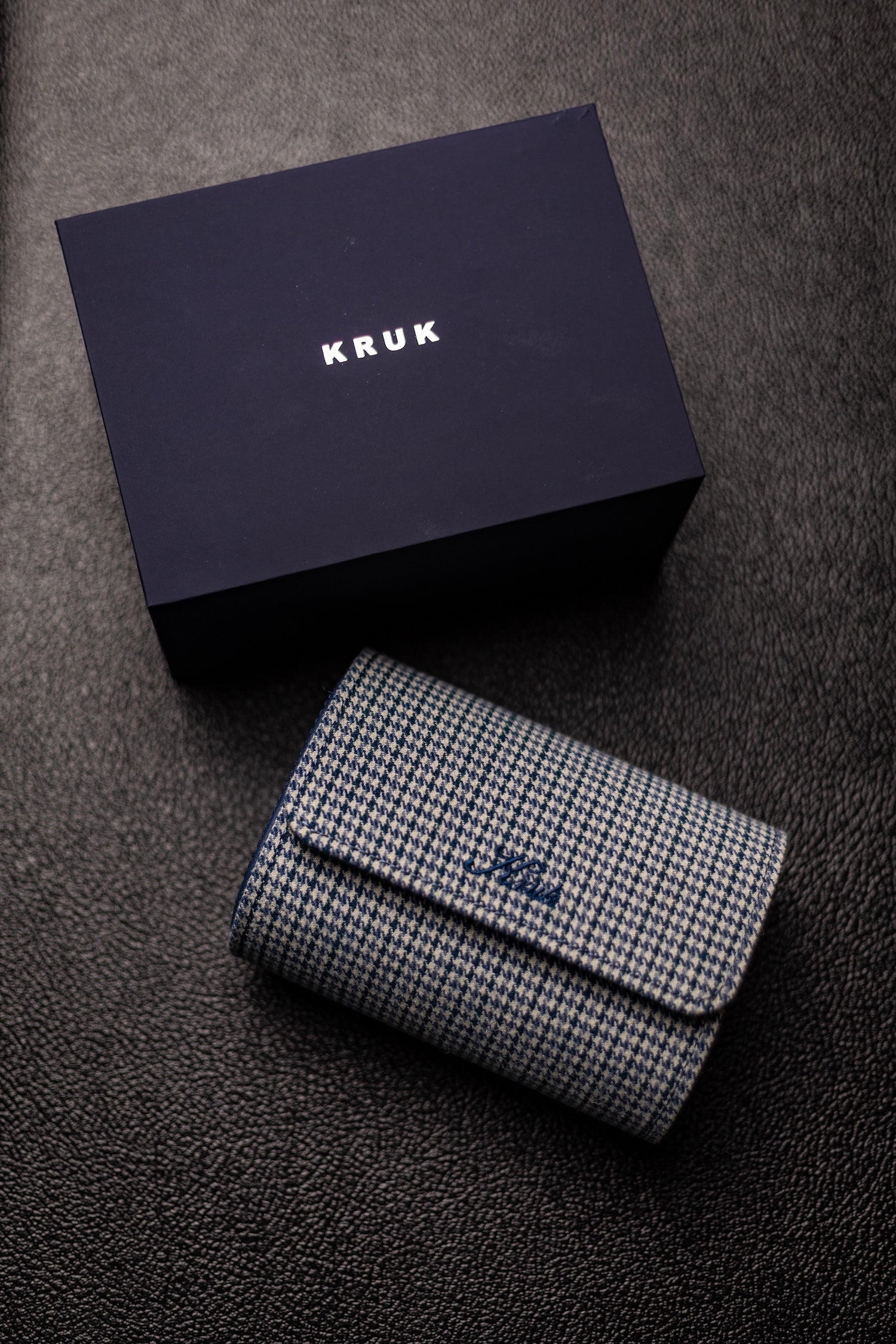 KRUK Grey/Blue Pepita 2-Watch Case