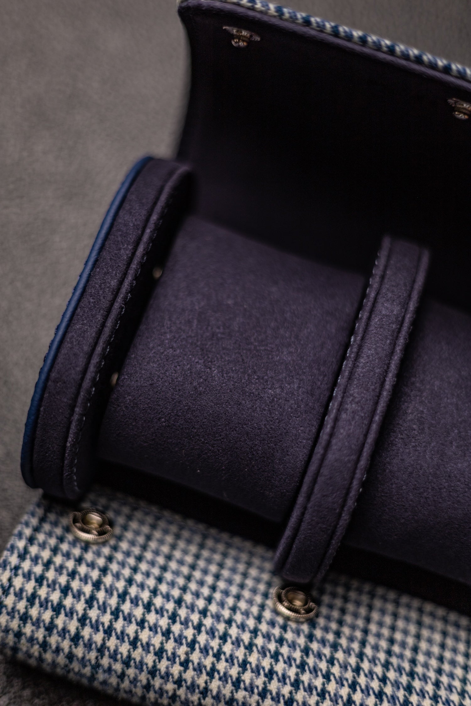 KRUK Grey/Blue Pepita 2-Watch Case