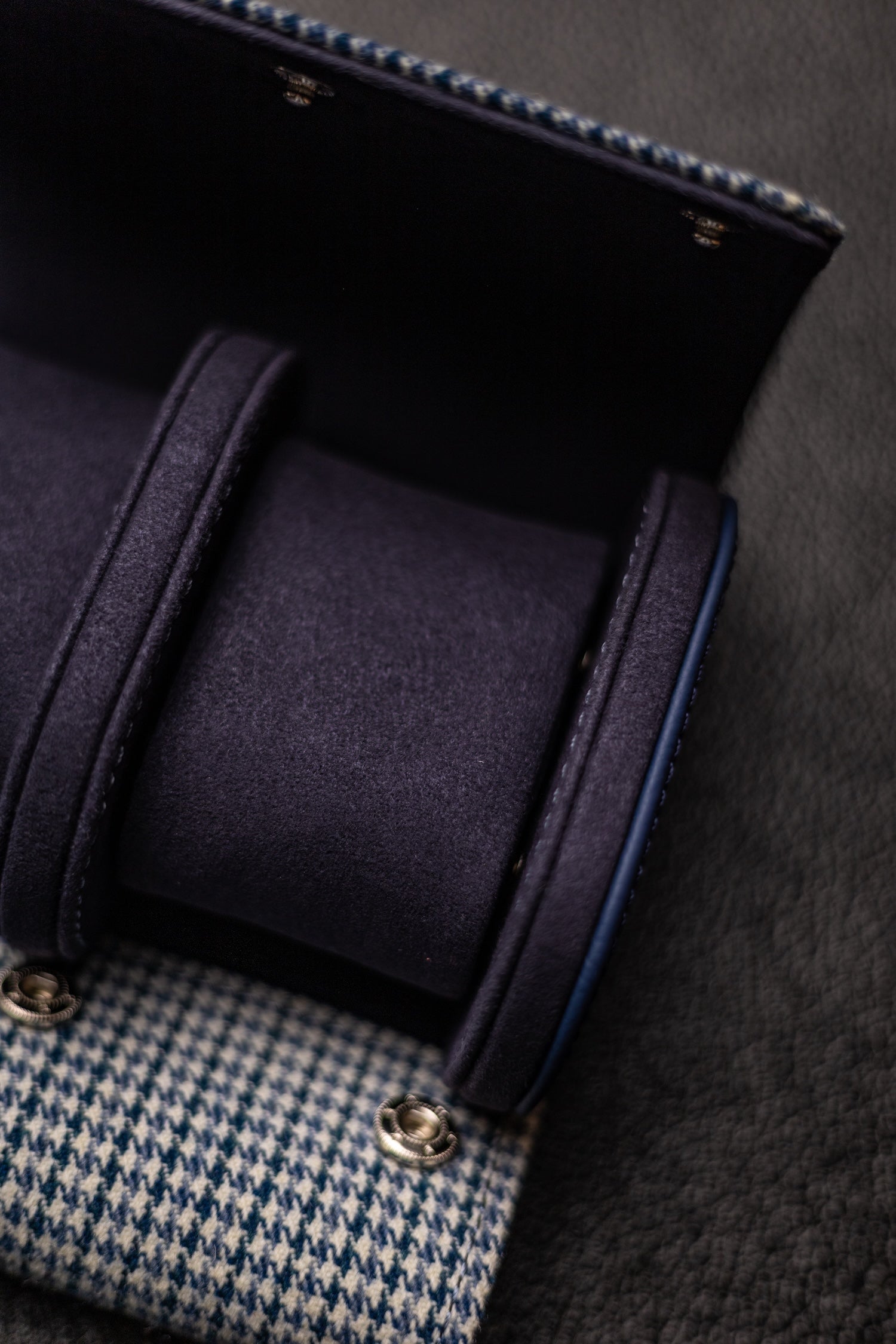 KRUK Grey/Blue Pepita 2-Watch Case