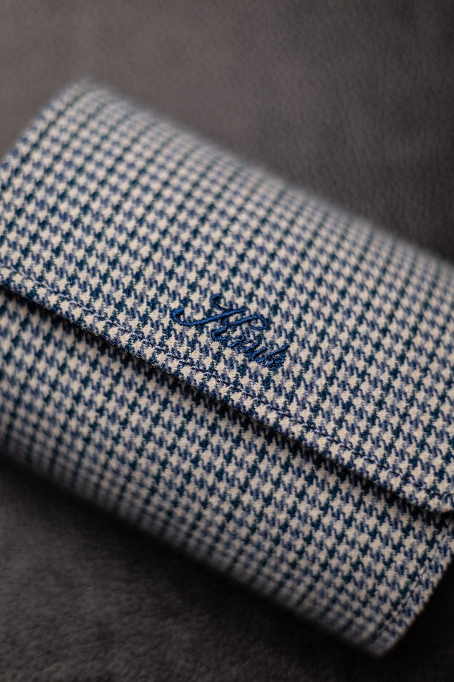 KRUK Grey/Blue Pepita 2-Watch Case