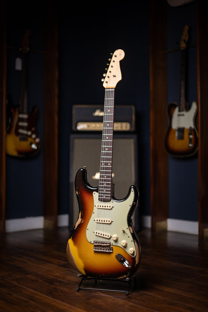 Fender Custom Shop Late 1962 Stratocaster Relic Closet Classic Electric Guitar - 3-Tone Sunburst