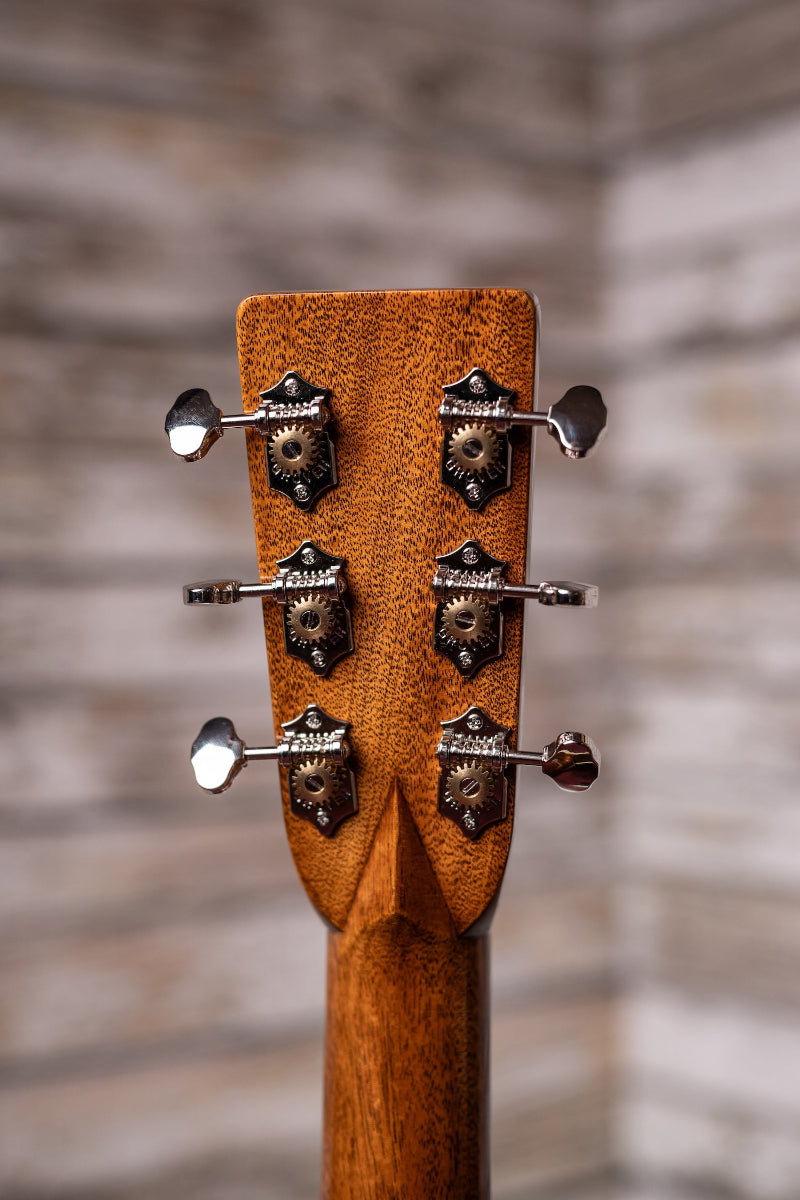 Martin 000-EC 30th Anniversary Eric Clapton Signature Acoustic Guitar - Antique Toner