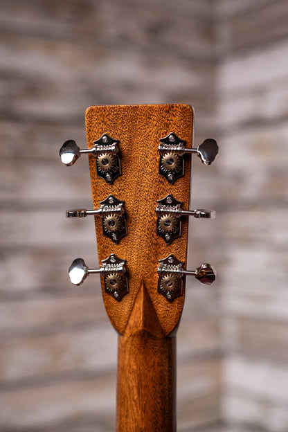 Martin 000-EC 30th Anniversary Eric Clapton Signature Acoustic Guitar - Antique Toner