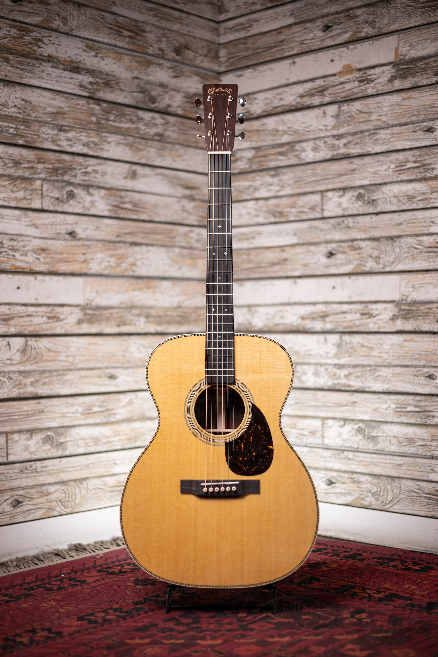 Martin OM-28 Acoustic Guitar - Natural