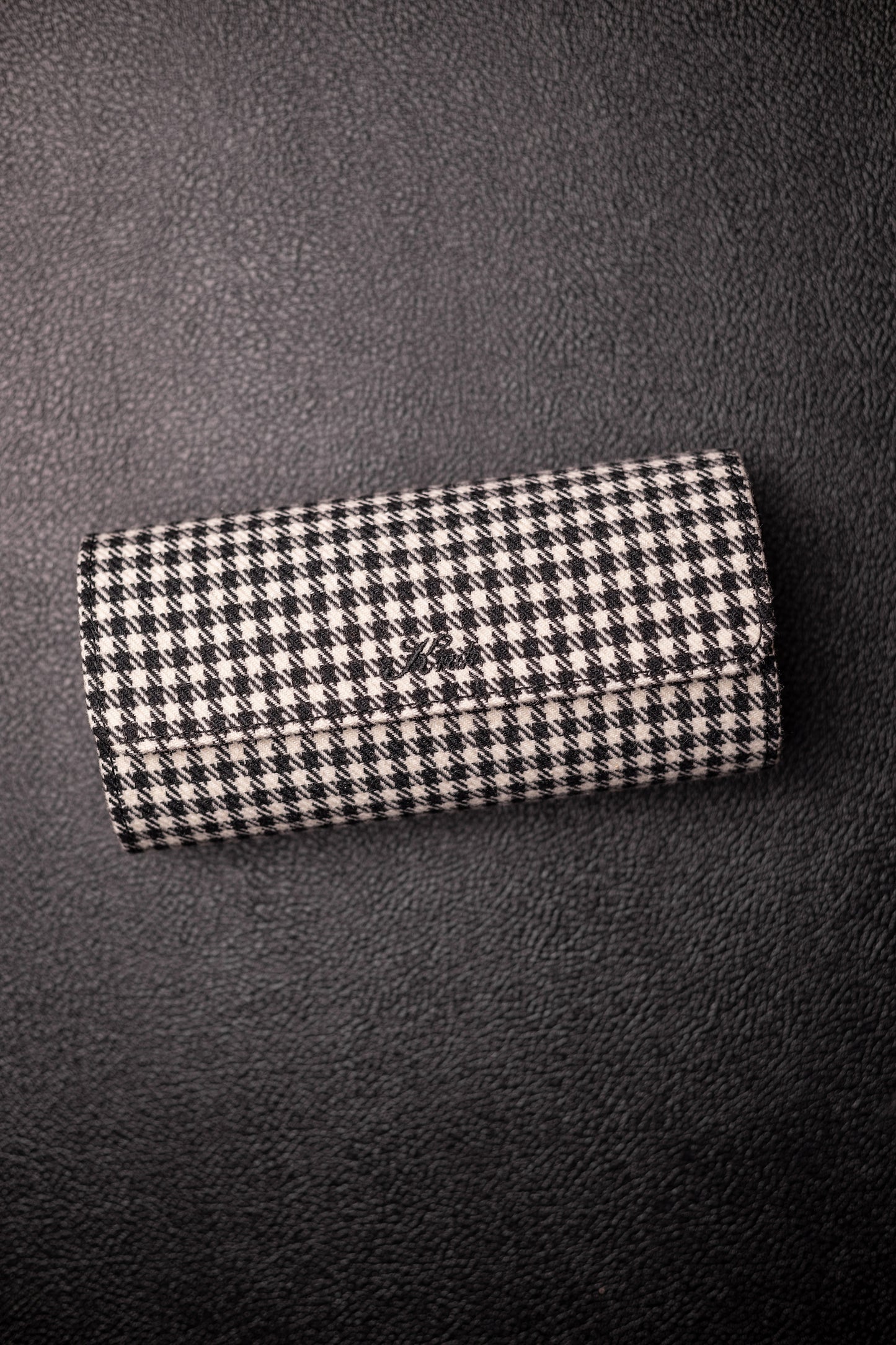 KRUK Black/White Pepita with Chocolate 3-Watch Case