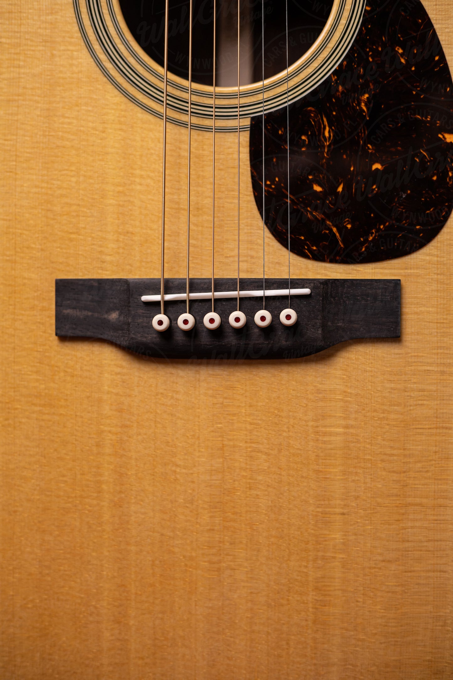 Martin OM-28 Acoustic Guitar - Natural