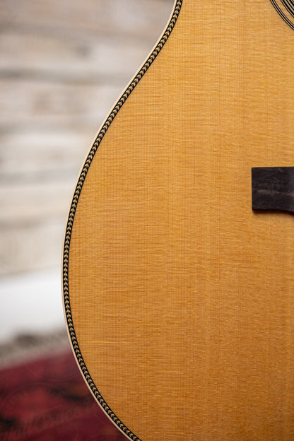 Martin OM-28 Acoustic Guitar - Natural