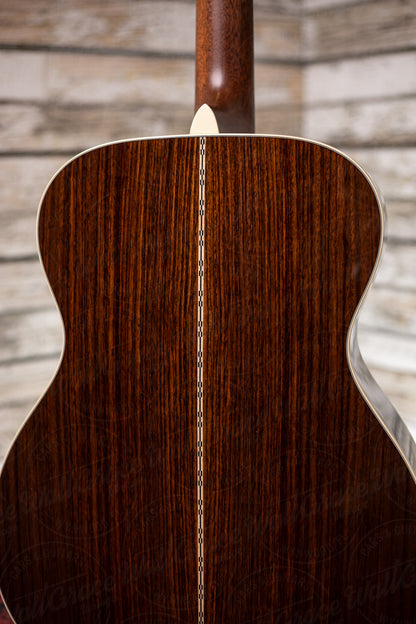 Martin OM-28 Acoustic Guitar - Natural