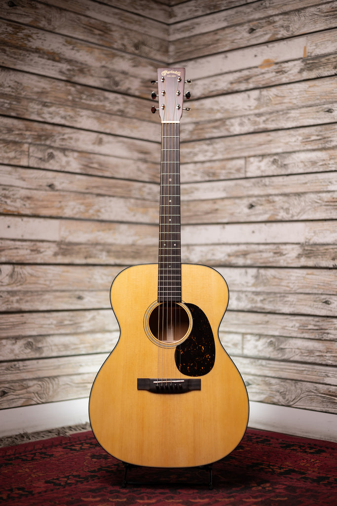 Martin 000-18 Acoustic Guitar - Natural