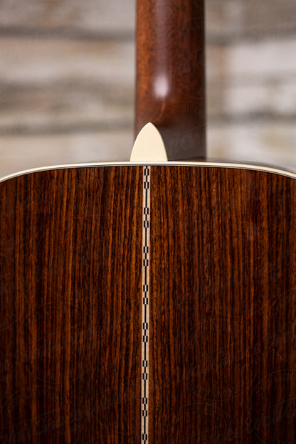 Martin OM-28 Acoustic Guitar - Natural