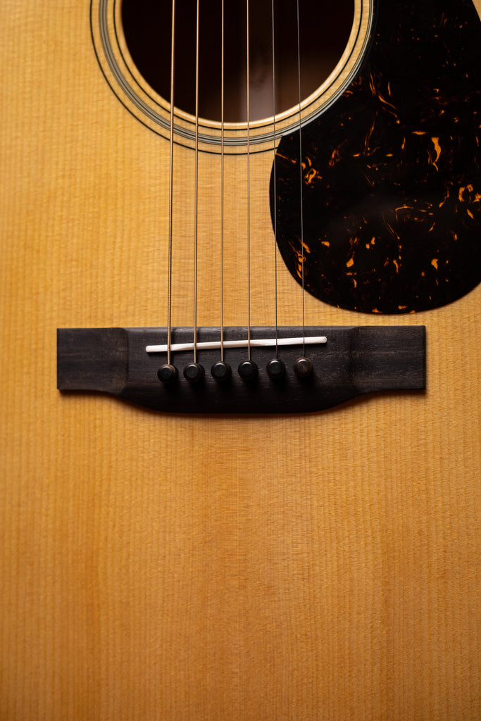 Martin 000-18 Acoustic Guitar - Natural