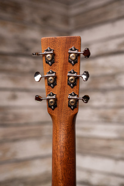 Martin 000-18 Acoustic Guitar - Natural