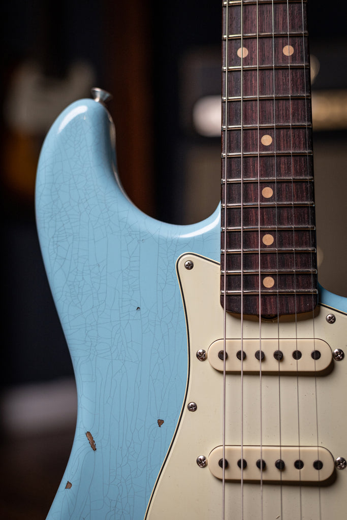 Fender Custom Shop Late 1962 Stratocaster Relic Closet Classic Hardware Electric Guitar - Faded Aged Daphne Blue