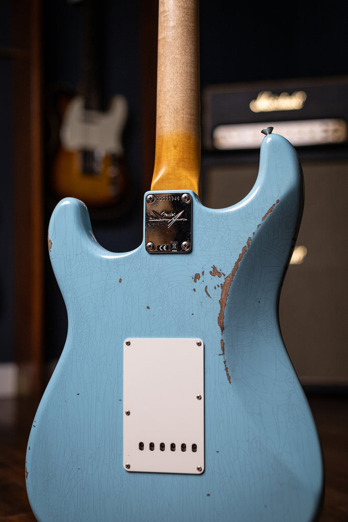 Fender Custom Shop Late 1962 Stratocaster Relic Closet Classic Hardware Electric Guitar - Faded Aged Daphne Blue