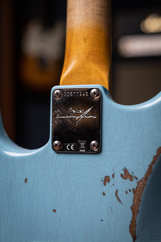 Fender Custom Shop Late 1962 Stratocaster Relic Closet Classic Hardware Electric Guitar - Faded Aged Daphne Blue