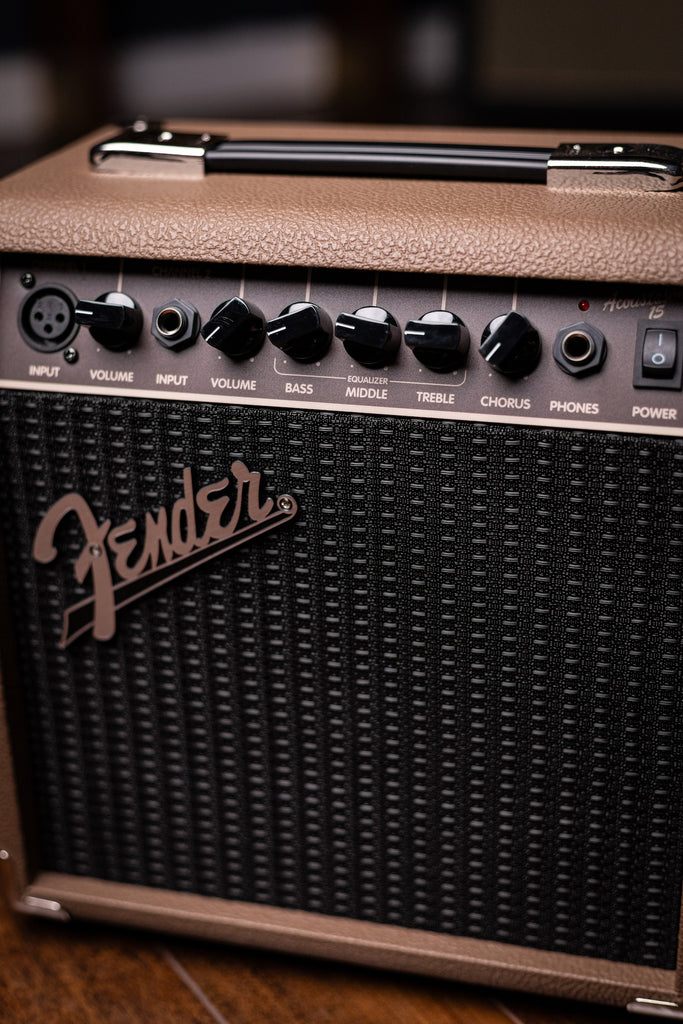 Fender Acoustasonic 15