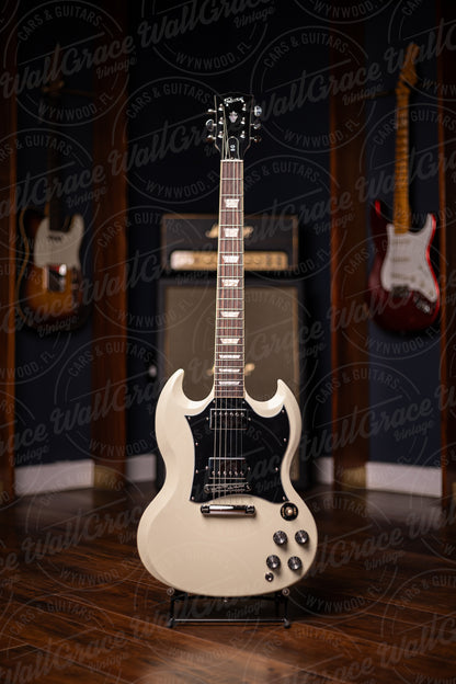 Gibson SG Standard Classic Electric Guitar - White