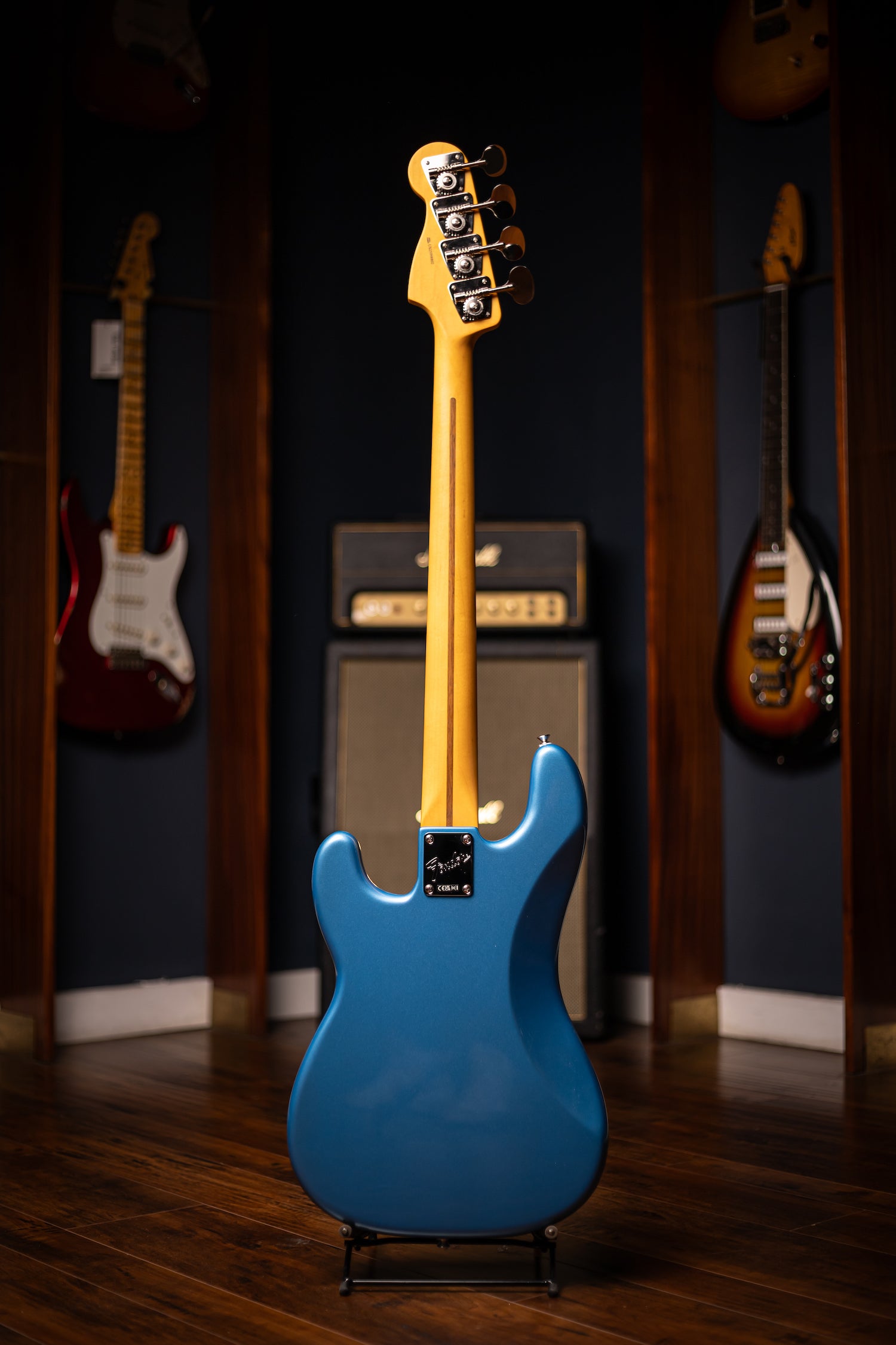 Fender American Professional Classic Precision Bass - Lake Placid Blue