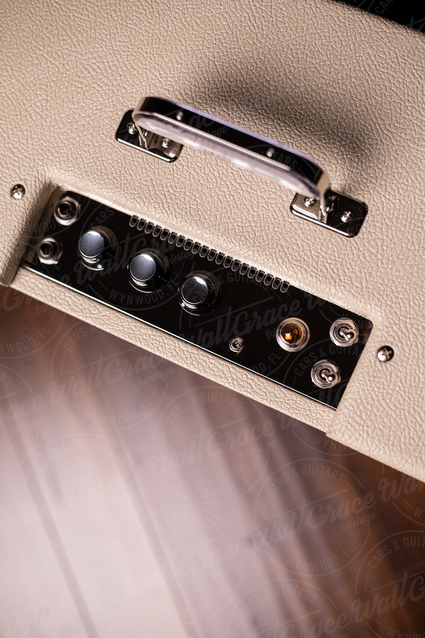 Gibson Falcon 5 1x10"Combo Amp - Cream Bronco w/ Oxblood Grille