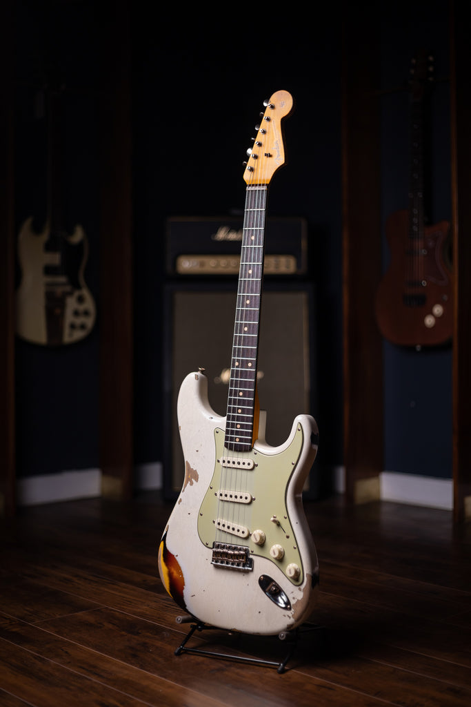 Fender Custom Shop Limited Edition 1962 Heavy Relic Stratocaster Electric Guitar - Aged Olympic White Over 3-Tone Sunburst