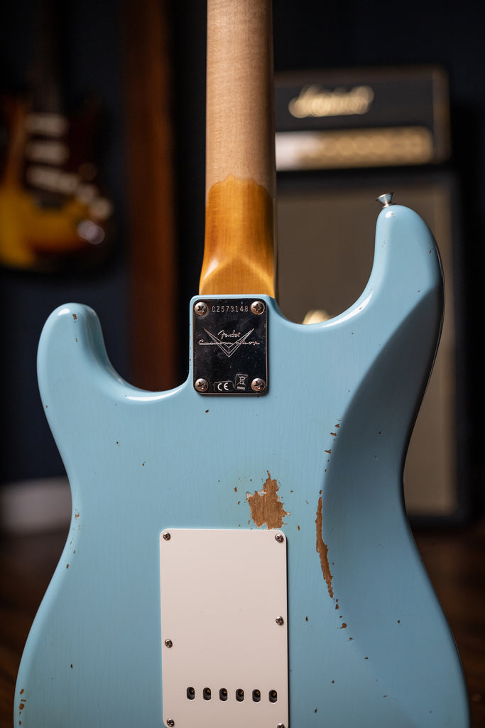 Fender Custom Shop Late 1962 Stratocaster Relic Closet Classic Hardware Electric Guitar - Faded Aged Daphne Blue