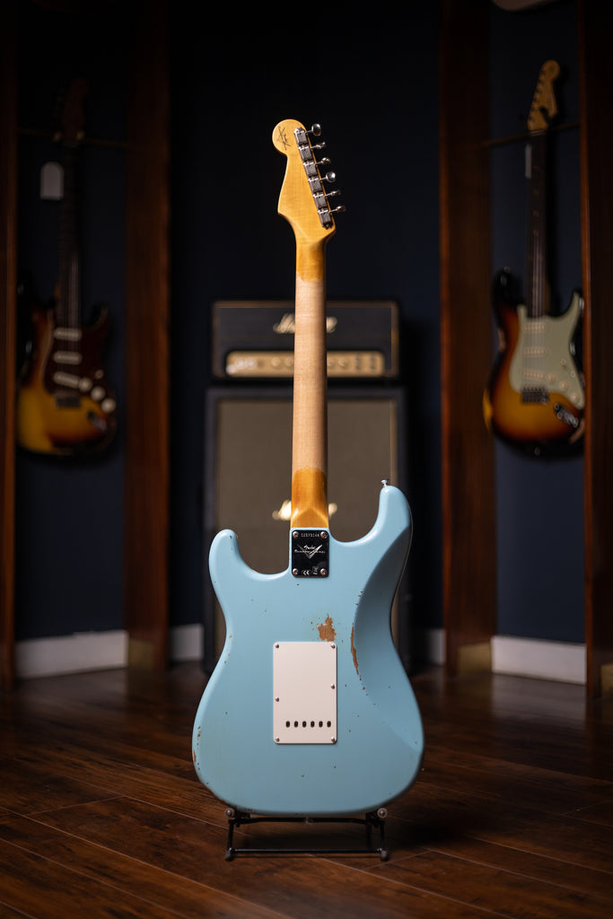 Fender Custom Shop Late 1962 Stratocaster Relic Closet Classic Hardware Electric Guitar - Faded Aged Daphne Blue